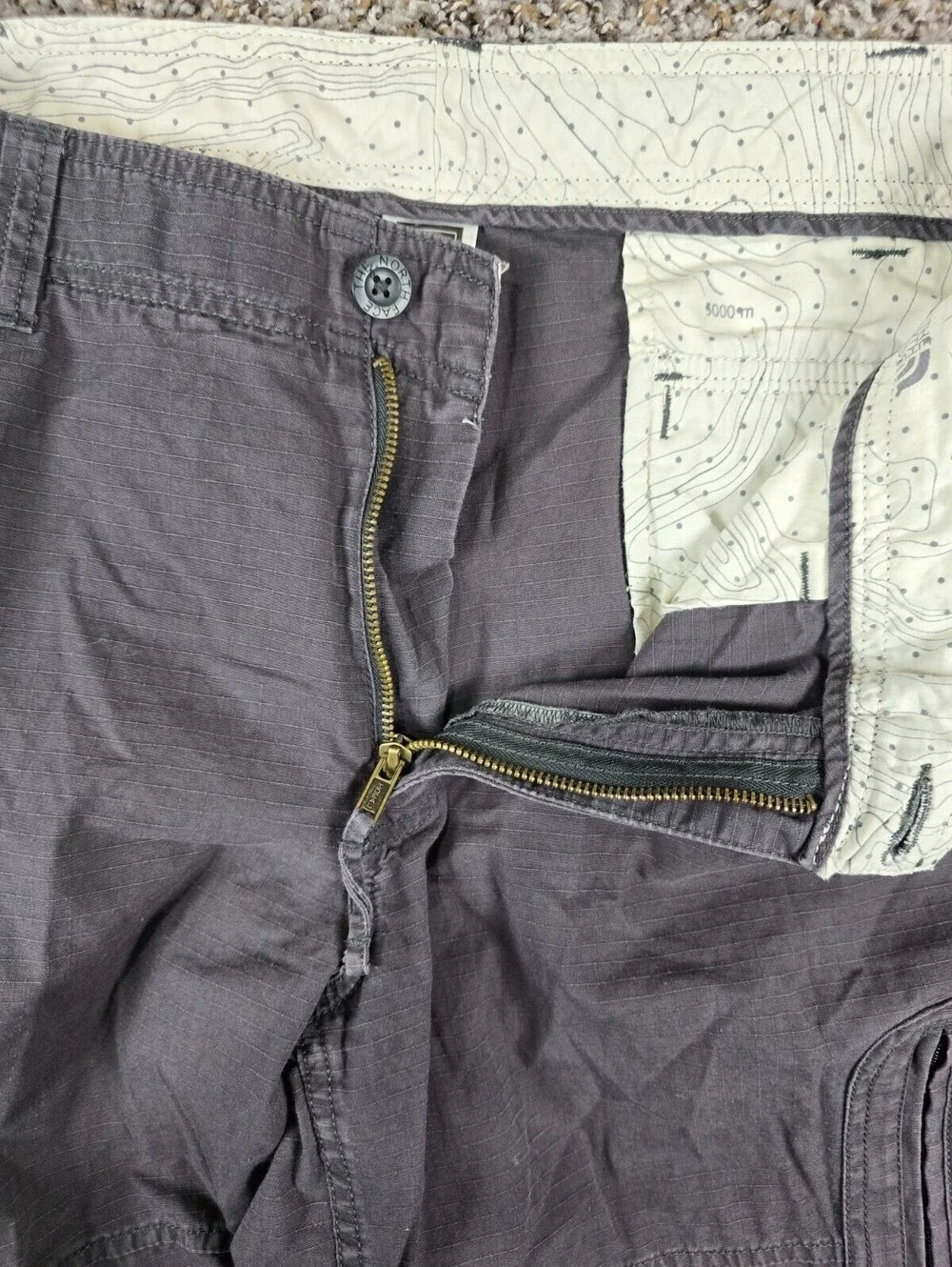 The North Face Mens Sz 36 Classic Zip Up Cargo Shorts Gray 100% Cotton